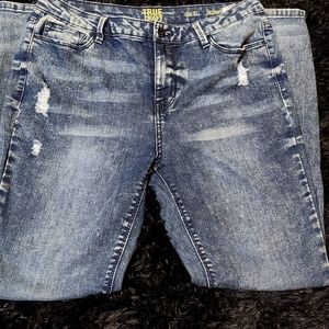 True craft skinny size 13